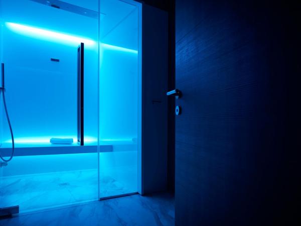 Hotel Concord : photo 2 de la chambre suite avec accès au spa