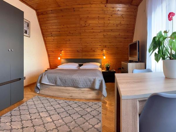 Pensjonat Paradise : photo 1 de la chambre chambre triple avec salle de bains privative