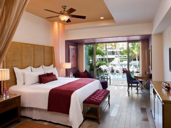 Secrets Vallarta Bay Resort & SPA - Adults Only : photo 4 de la chambre suite junior club privilège accès direct à la piscine