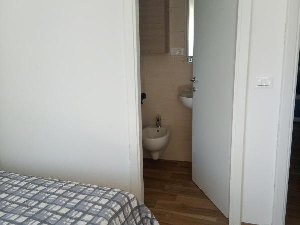 Agriturismo U muinettu : photo 3 de la chambre chambre double avec salle de bains privative