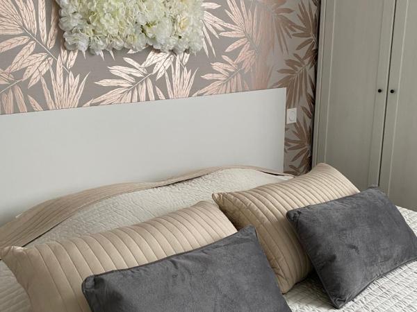 Hotel Abelia : photo 1 de la chambre chambre lit queen-size