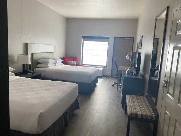 Country Inn & Suites by Radisson, Tampa Airport East-RJ Stadium : photo 6 de la chambre chambre 2 lits queen-size - non-fumeurs