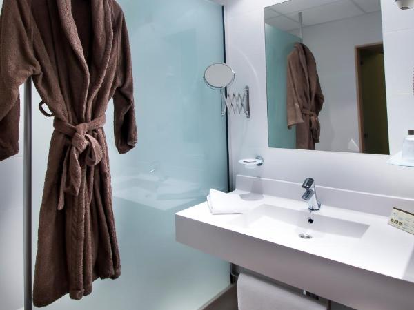 Ibis Styles Charleroi Airport Aero 44 : photo 3 de la chambre chambre lit king-size supérieure