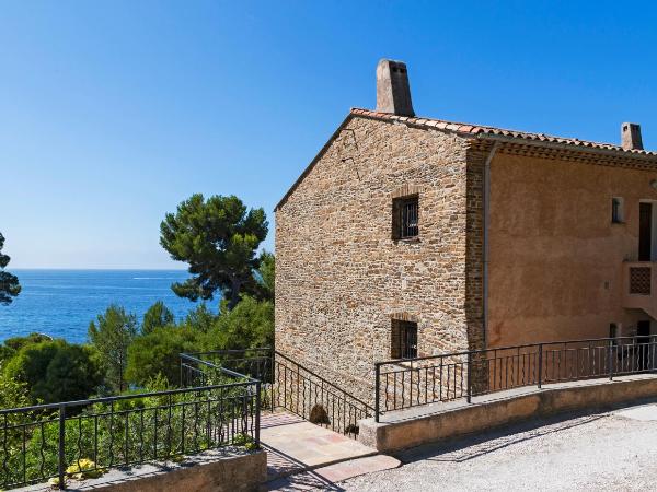 Parc et Résidence le Provençal : photo 9 de la chambre studio avec terrasse