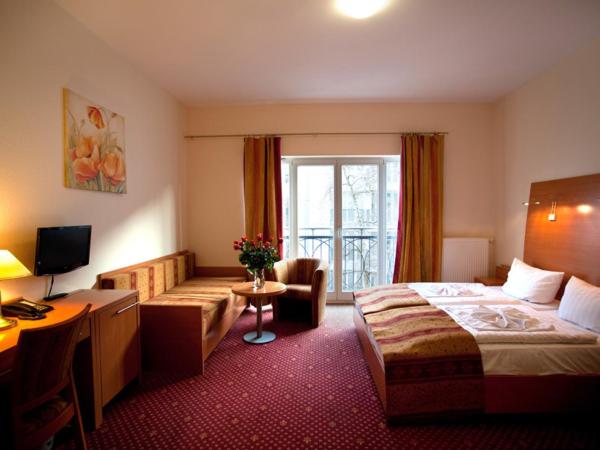 Hotel Orion Berlin : photo 2 de la chambre chambre triple