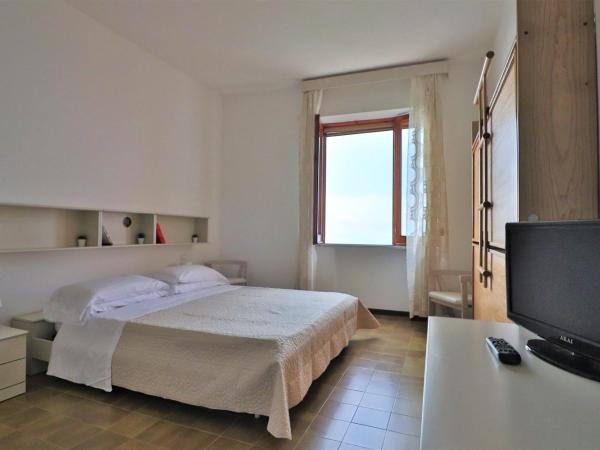 Il Belvedere : photo 9 de la chambre appartement - vue sur mer