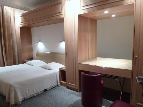 Hôtel du Vieux Marais : photo 5 de la chambre chambre double confort