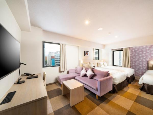 KOKO HOTEL Sapporo Odori : photo 1 de la chambre chambre quadruple avec salle de bains privative