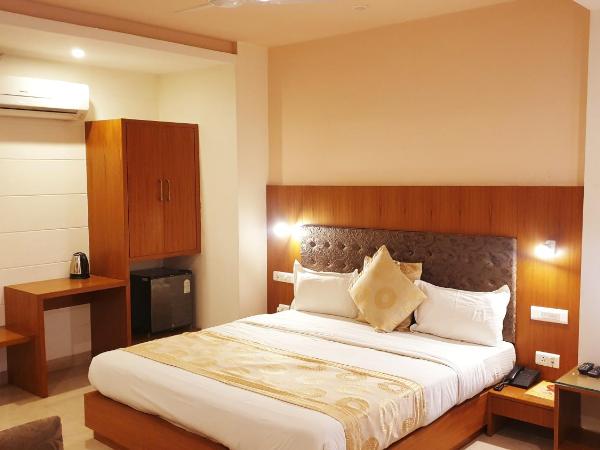 Hotel Shalimar Palace : photo 2 de la chambre suite