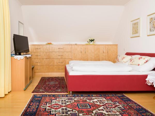 Gästehaus Plank : photo 5 de la chambre chambre double avec parking