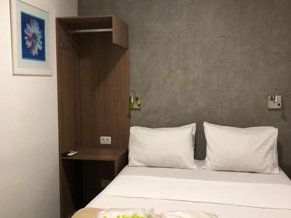 Anhembi Hostel : photo 3 de la chambre chambre double ou lits jumeaux