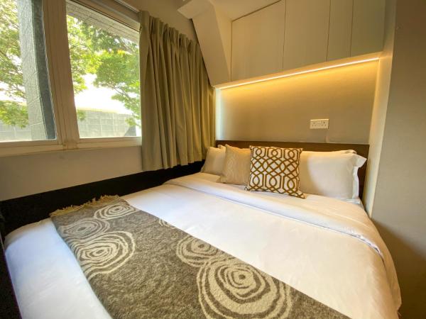 ST Signature Bugis Beach, SHORT OVERNIGHT, 12 Hours, check in 7PM or 9PM : photo 6 de la chambre double, window, short overnight, 12 hours: 9pm-9am