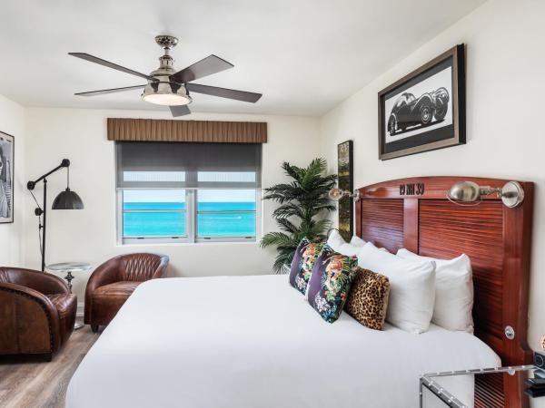 National Hotel, An Adult Only Oceanfront Resort : photo 7 de la chambre chambre lit king-size - vue sur océan
