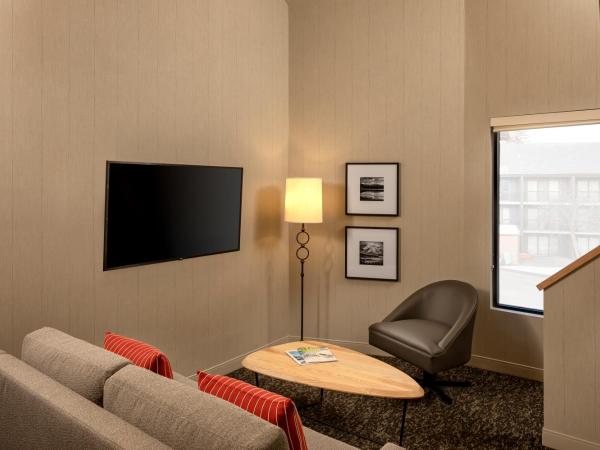 Peaks Hotel and Suites : photo 2 de la chambre suite loft