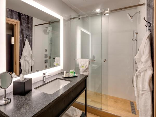 Peaks Hotel and Suites : photo 6 de la chambre suite sommet 1 chambre avec 1 lit king-size