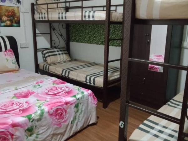Daud Safar Resthouse : photo 4 de la chambre lit dans un dortoir de 4 lits