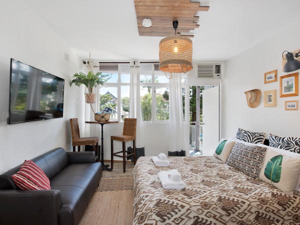 Manly Waves Studios & Apartments : photo 7 de la chambre studio avec balcon