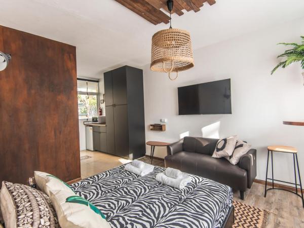 Manly Waves Studios & Apartments : photo 2 de la chambre studio avec balcon