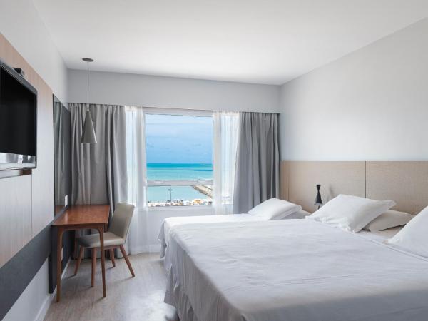 Praiano Hotel : photo 1 de la chambre chambre triple supérieure - vue sur mer