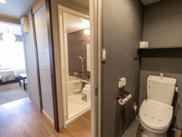 Stay SAKURA Kyoto Fuga : photo 9 de la chambre chambre lits jumeaux avec terrasse