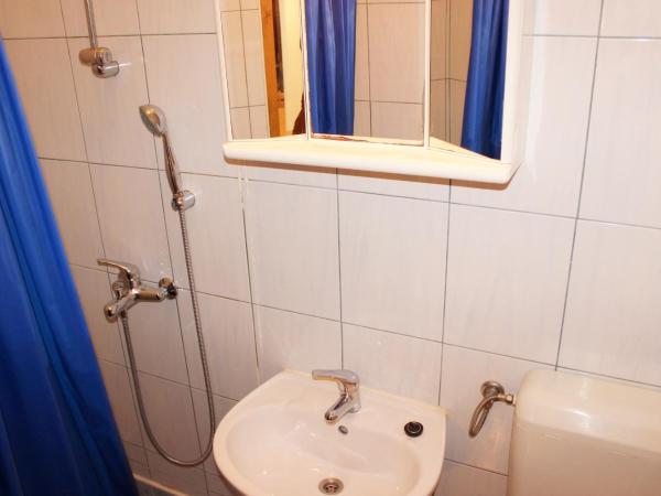 Rooms Lazareti : photo 6 de la chambre chambre double avec terrasse commune