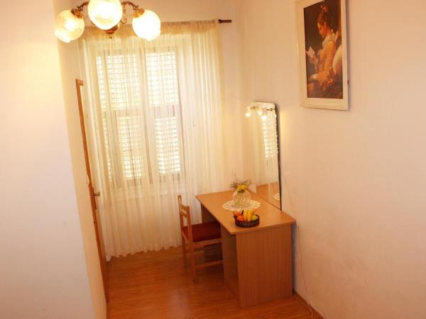 Rooms Lazareti : photo 5 de la chambre chambre double avec terrasse commune