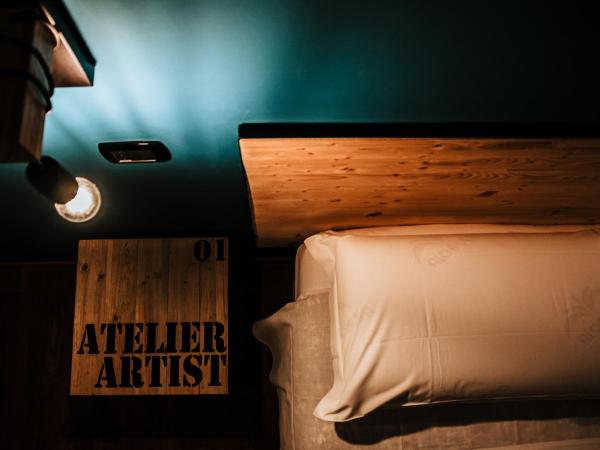 TRAVEL STATION : photo 2 de la chambre chambre double avec balcon intérieur