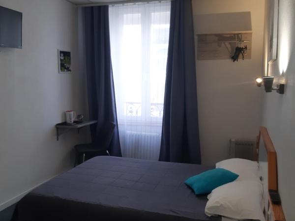 Hôtel de La Croix de Malte : photo 5 de la chambre chambre double