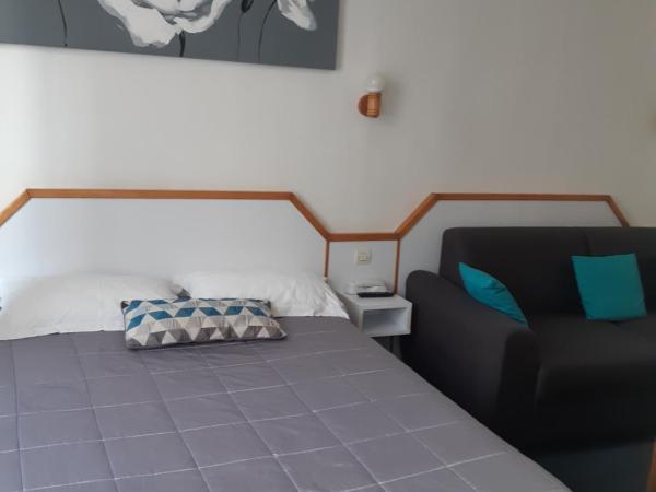 Hôtel de La Croix de Malte : photo 1 de la chambre chambre double supérieure