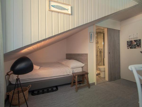 Seven Boutique Hotel : photo 5 de la chambre chambre double mansardée Économique