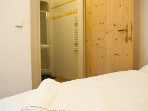 Vienna Hostel Ruthensteiner : photo 5 de la chambre chambre simple avec salle de bains privative