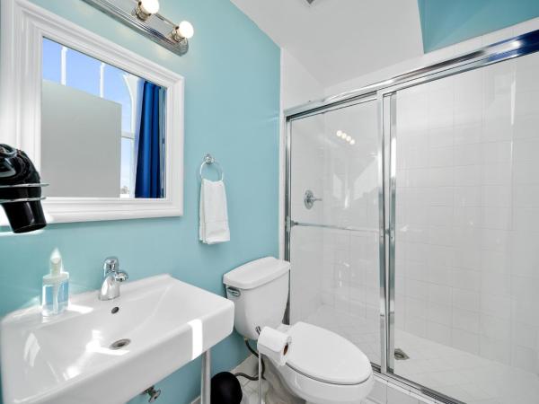 Samesun Venice Beach : photo 6 de la chambre chambre double avec salle de bains privative