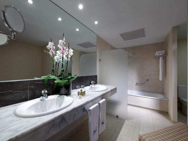 Eurostars Zaragoza : photo 2 de la chambre room #1461255