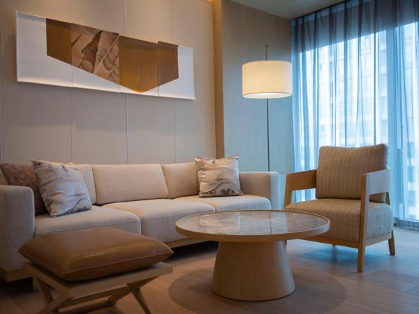 Hyatt Regency Ningbo Hangzhou Bay : photo 3 de la chambre suite lit king-size