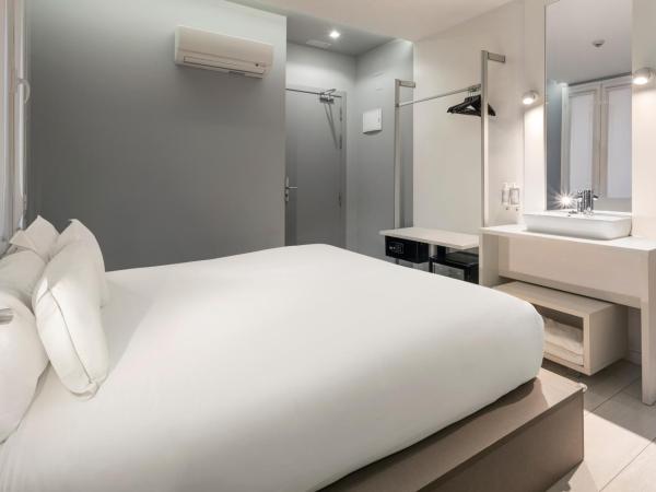 B&B HOTEL Madrid Centro Fuencarral 52 : photo 4 de la chambre chambre double