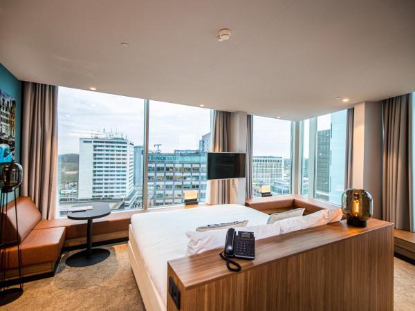 Van der Valk Hotel Amsterdam Zuidas -Rai : photo 2 de la chambre chambre lit king-size supérieure