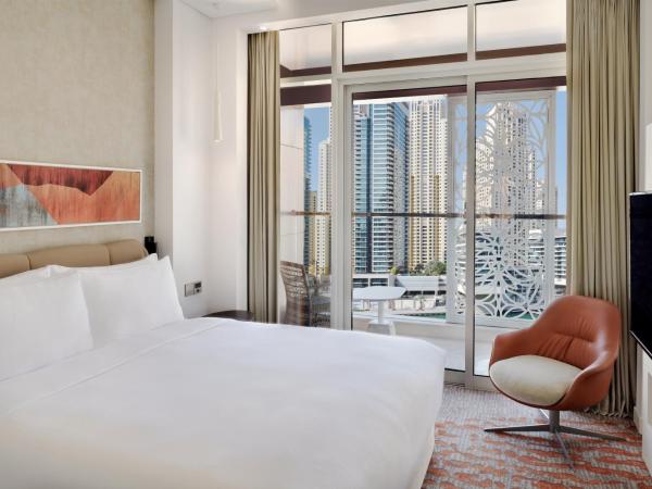 Crowne Plaza Dubai Marina, an IHG Hotel : photo 4 de la chambre suite 1 chambre lit king-size