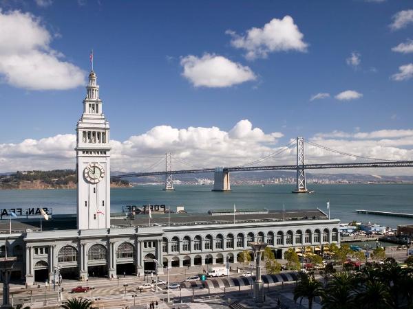 Hyatt Regency San Francisco : photo 2 de la chambre chambre lit king-size avec balcon et vue sur la baie