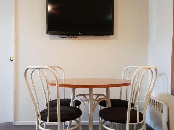 Rosewood Court Motel : photo 9 de la chambre appartement 2 chambres