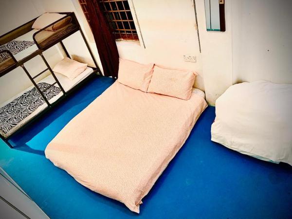 Edm Space : photo 8 de la chambre chambre familiale