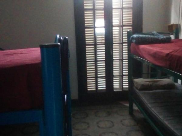 Rivera Hostel Córdoba : photo 1 de la chambre lit dans dortoir mixte de 6 lits