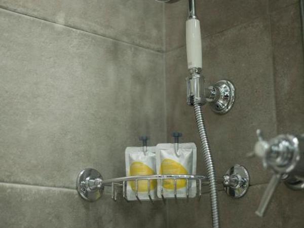 The Pack And Carriage London : photo 4 de la chambre chambre simple avec salle de bains privative