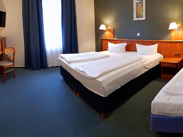 Hotel Zeil : photo 3 de la chambre chambre triple standard