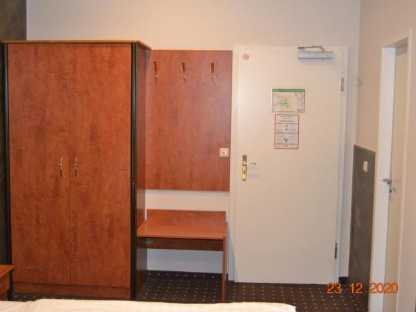 Hotel Zeil : photo 5 de la chambre chambre double standard