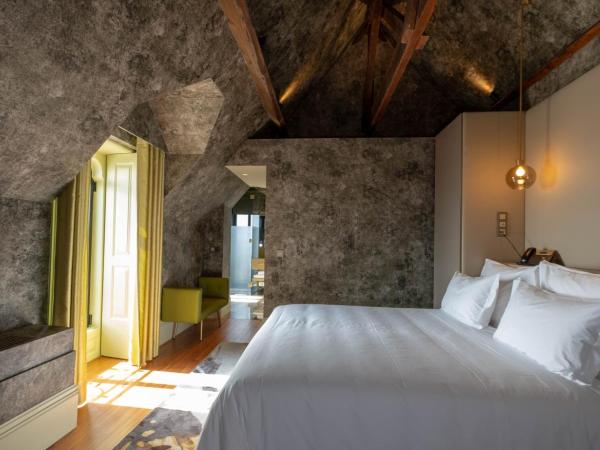 Vila Foz Hotel & SPA - member of Design Hotels : photo 1 de la chambre suite lit king-size - vue sur océan