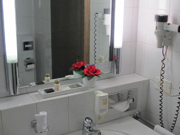 Hotel Monopol Luzern : photo 3 de la chambre chambre simple