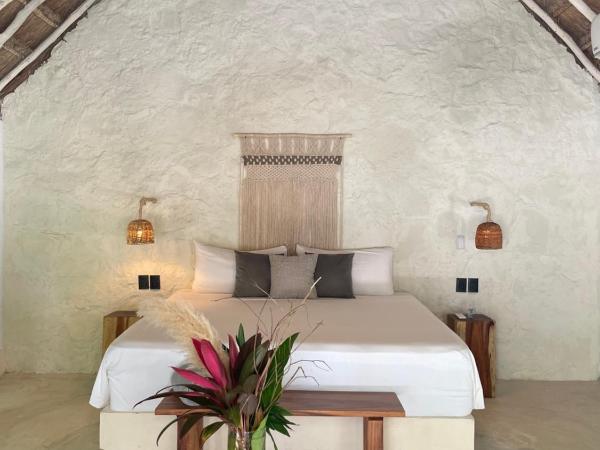 Roc Luxe Tulum : photo 8 de la chambre chambre double deluxe - vue latérale sur mer