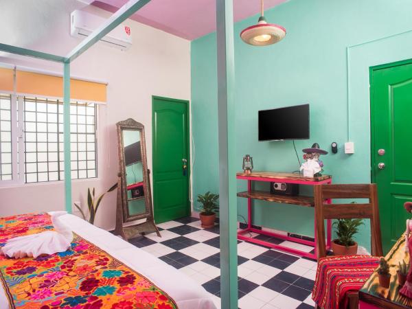 CASA MARÍA MALECÓN : photo 4 de la chambre suite lit king-size