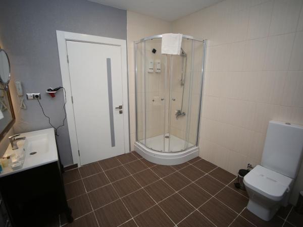 Grand Nora Hotel : photo 3 de la chambre chambre triple standard