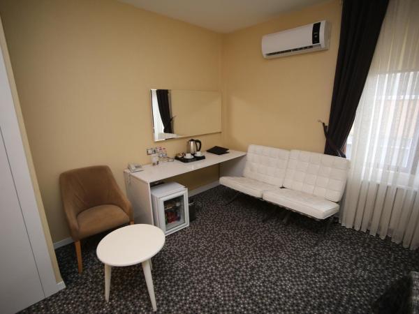 Grand Nora Hotel : photo 8 de la chambre chambre triple standard